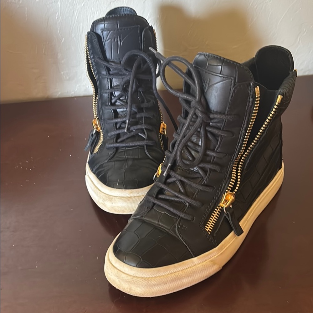Giuseppe Zanotti Black Leather High Top Sneaker Boots with Sleek Design- EUC
